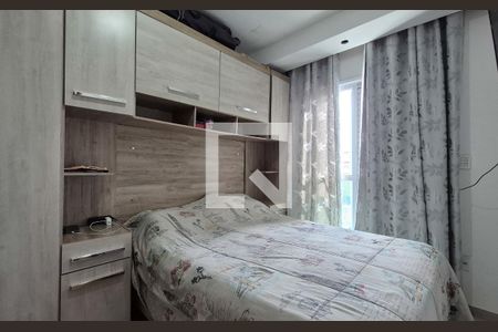 Quarto 2 de apartamento para alugar com 2 quartos, 49m² em Parque Erasmo Assunção, Santo André