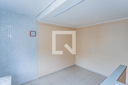 Cozinha e sala de casa para alugar com 2 quartos, 54m² em Jardim do Tiro, São Paulo