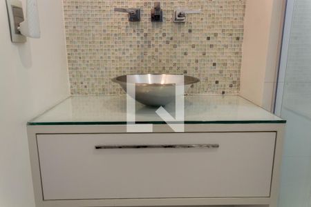 Banheiro da Suíte 2 de apartamento à venda com 3 quartos, 130m² em Baeta Neves, São Bernardo do Campo