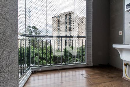 Varanda de apartamento para alugar com 1 quarto, 40m² em Jardim Tupanci, Barueri