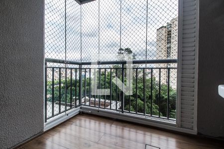 Varanda de apartamento para alugar com 1 quarto, 40m² em Jardim Tupanci, Barueri