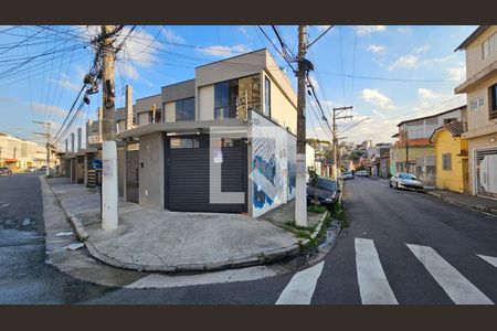 Fachada de casa à venda com 3 quartos, 140m² em Penha de França, São Paulo