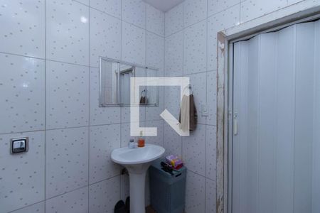 Banheiro casa 2 de casa para alugar com 3 quartos, 260m² em Vila Mazzei, São Paulo