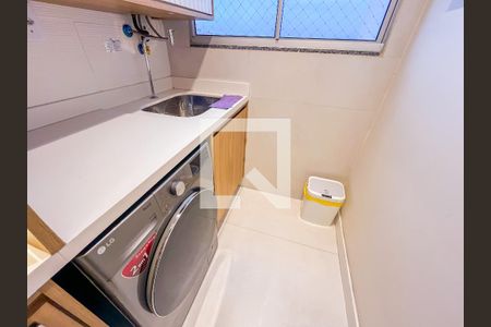 Área de Serviço de apartamento para alugar com 2 quartos, 110m² em Irajá, Rio de Janeiro