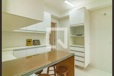 Cozinha de apartamento para alugar com 3 quartos, 193m² em Mirandópolis, São Paulo