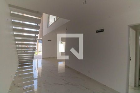 Sala de casa à venda com 4 quartos, 240m² em Itaipu, Niterói