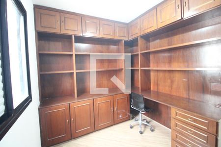 Quarto 1 de apartamento à venda com 3 quartos, 72m² em Jardim Luanda, São Paulo