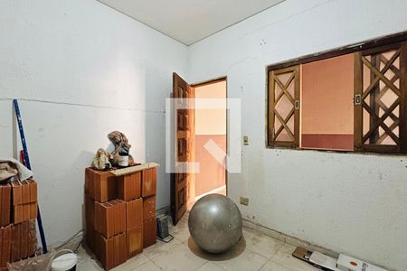 Edícula de casa para alugar com 3 quartos, 150m² em Jardim Munhoz, Guarulhos