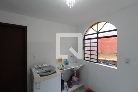 Área de Serviço de casa à venda com 4 quartos, 380m² em Santa Amelia, Belo Horizonte