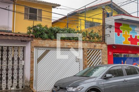 Fachada de casa à venda com 3 quartos, 209m² em Centro, Diadema