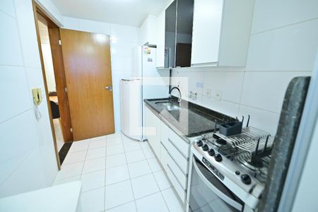 Cozinha de apartamento à venda com 2 quartos, 66m² em Alto da Glória, Goiânia