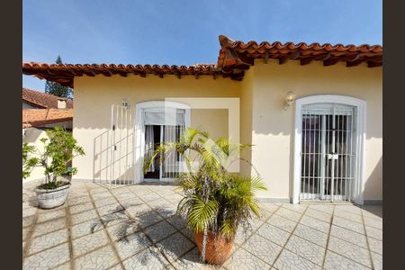 Varanda  de casa à venda com 4 quartos, 360m² em Jardim Santa Helena, São Paulo