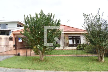 Fachada de casa à venda com 4 quartos, 480m² em Barreirinha, Curitiba