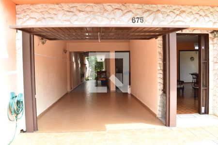 Garagem de casa à venda com 4 quartos, 480m² em Barreirinha, Curitiba