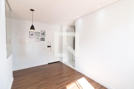 Sala de apartamento para alugar com 2 quartos, 42m² em Jardim do Lago, Osasco