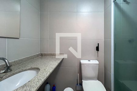 Banheiro de kitnet/studio para alugar com 1 quarto, 22m² em Paraíso, São Paulo