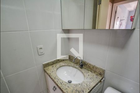 Banheiro de apartamento à venda com 2 quartos, 50m² em Vila Metalúrgica, Santo André