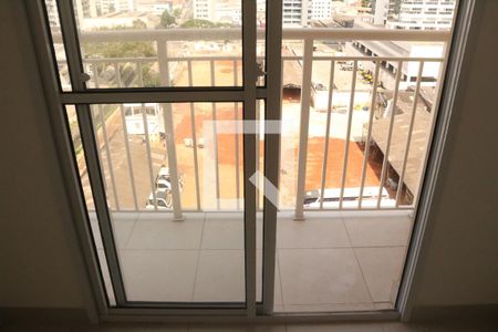 Varanda Sala e Cozinha Integrada de apartamento para alugar com 1 quarto, 26m² em Barra Funda, São Paulo