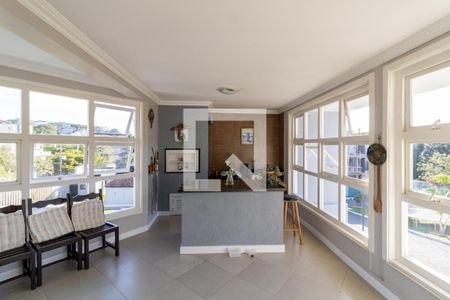 Churrasqueira de casa de condomínio à venda com 3 quartos, 400m² em Vila Nova, Porto Alegre