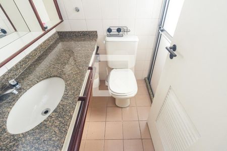 Banheiro de kitnet/studio para alugar com 1 quarto, 45m² em Campos Elíseos, São Paulo