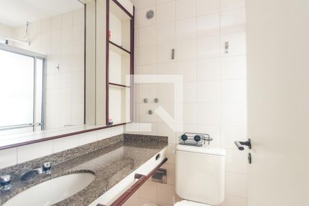 Banheiro de kitnet/studio para alugar com 1 quarto, 45m² em Campos Elíseos, São Paulo