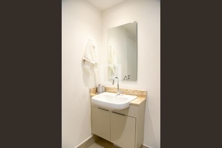 Banheiro de kitnet/studio à venda com 1 quarto, 25m² em Santo Amaro, São Paulo