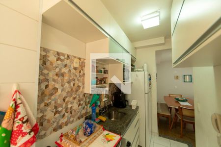 Cozinha de apartamento à venda com 2 quartos, 60m² em Bethaville I, Barueri