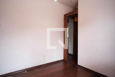 Quarto de apartamento à venda com 3 quartos, 65m² em Vila Domitila, São Paulo