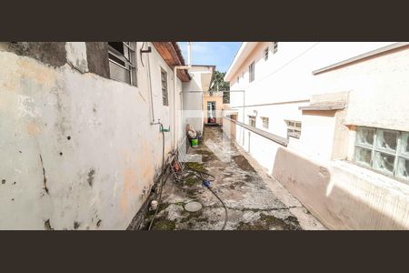 Quintal de casa à venda com 3 quartos, 120m² em Vila Yara, Osasco