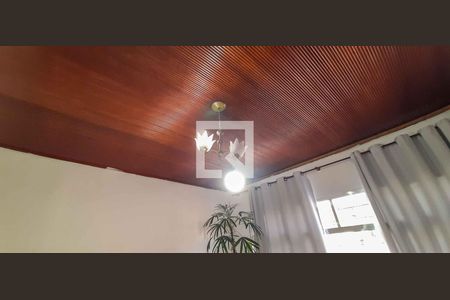 Sala de casa à venda com 3 quartos, 120m² em Vila Yara, Osasco