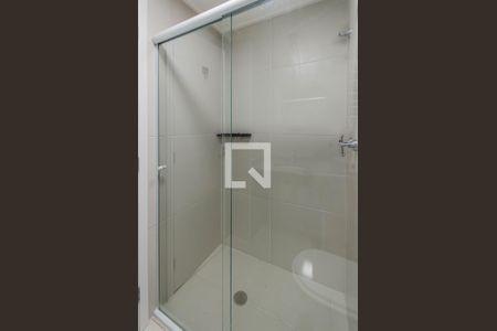 Banheiro de kitnet/studio para alugar com 1 quarto, 21m² em Paraíso, São Paulo