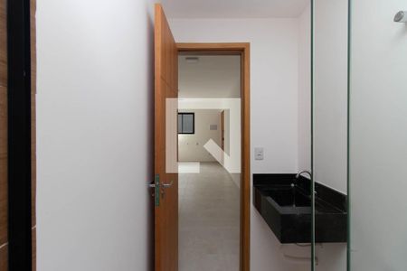 Banheiro de apartamento para alugar com 1 quarto, 35m² em Vila Germinal, São Paulo