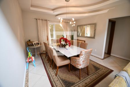 Sala de casa de condomínio para alugar com 3 quartos, 320m² em Vila Hollândia, Campinas