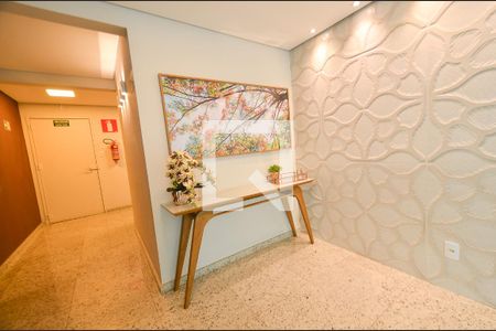 Hall social de apartamento à venda com 3 quartos, 160m² em Fernão Dias, Belo Horizonte
