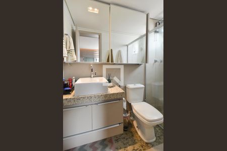 Banheiro do Quarto 3 de apartamento à venda com 3 quartos, 160m² em Fernão Dias, Belo Horizonte