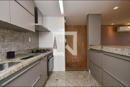 Cozinha de apartamento à venda com 3 quartos, 160m² em Fernão Dias, Belo Horizonte