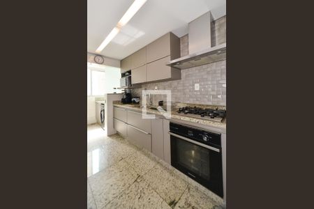Cozinha de apartamento à venda com 3 quartos, 160m² em Fernão Dias, Belo Horizonte