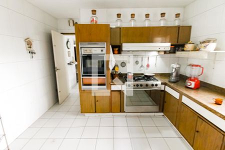 Cozinha - Armários de casa para alugar com 5 quartos, 800m² em Jardim Guedala, São Paulo
