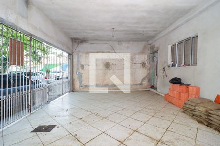 Garagem de casa à venda com 3 quartos, 200m² em Jardim Paulo Vi, São Paulo