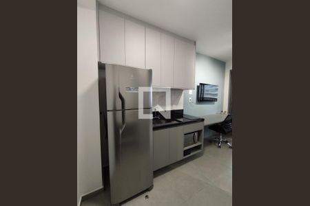 Sala/Cozinha de apartamento para alugar com 1 quarto, 33m² em Vila Gumercindo, São Paulo