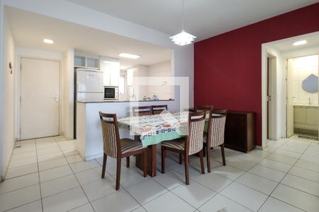 Sala de apartamento para alugar com 2 quartos, 69m² em Nova Mirim, Praia Grande