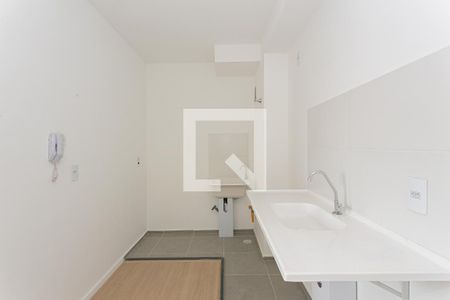 Cozinha de apartamento à venda com 2 quartos, 35m² em Chácara Seis de Outubro, São Paulo