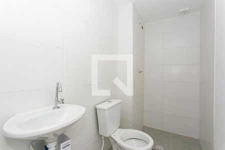 Banheiro de apartamento à venda com 2 quartos, 35m² em Chácara Seis de Outubro, São Paulo