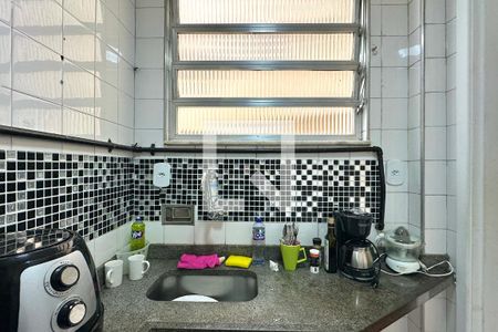 Cozinha de apartamento à venda com 1 quarto, 39m² em Copacabana, Rio de Janeiro