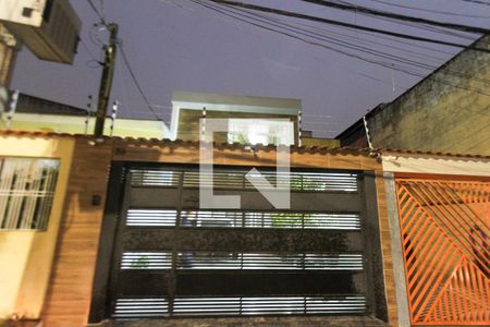 Fachada de casa à venda com 3 quartos, 155m² em Vila Ema, São Paulo