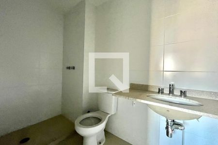 Banheiro da Suíte de apartamento à venda com 2 quartos, 115m² em Jardim Prudência, São Paulo