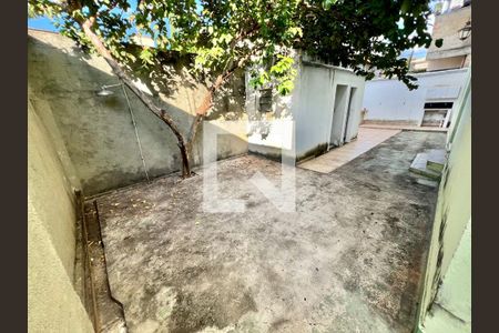 Área Externa - Fundos de casa à venda com 8 quartos, 288m² em Santa Rosa, Belo Horizonte