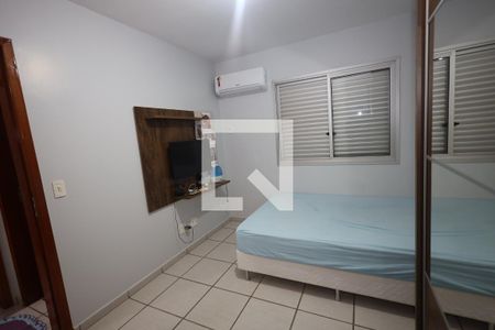 Quarto 2 de apartamento para alugar com 2 quartos, 58m² em Vila dos Alpes, Goiânia