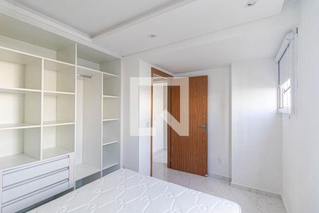 Quarto 1 de apartamento para alugar com 1 quarto, 38m² em Bom Jesus, São José dos Pinhais