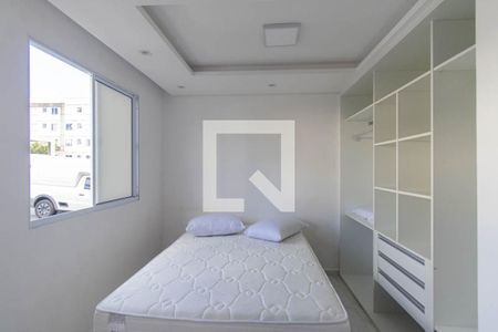 Quarto 1 de apartamento para alugar com 1 quarto, 38m² em Bom Jesus, São José dos Pinhais